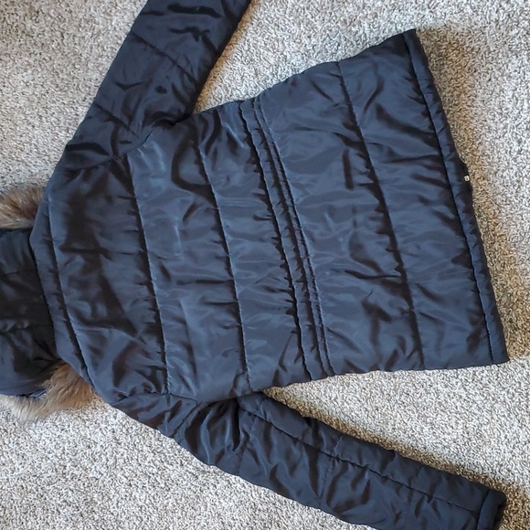 Snow Jacket - Picture 7 of 8
